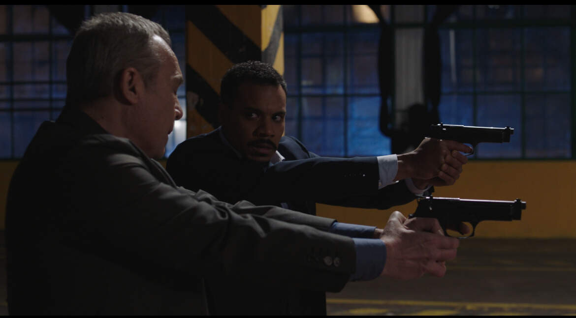 Nero a Metà